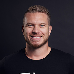 Kim Hipari