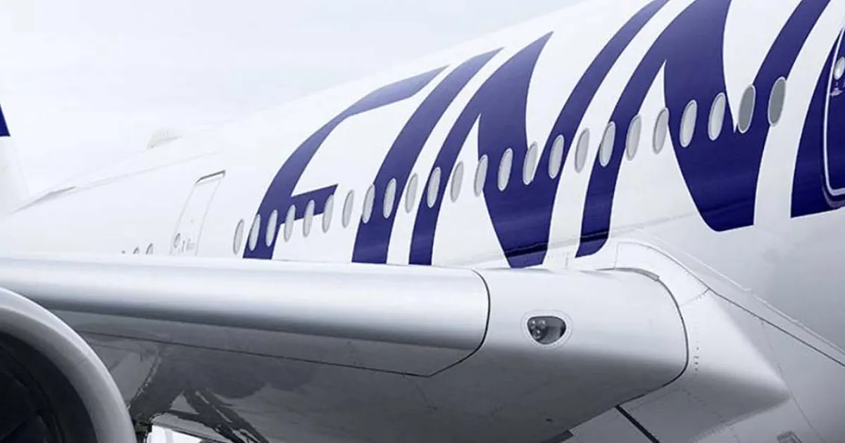 Finnair open jobs picture of a Finnair plane