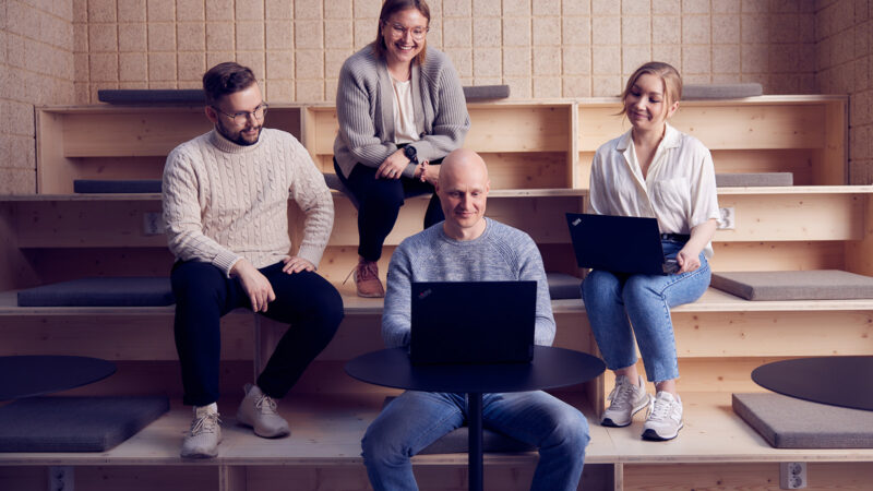 AI Adoption Specialist työssään